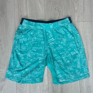 Lululemon men’s shorts! Size L!